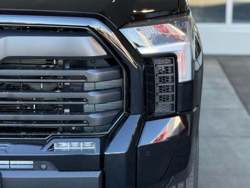 2026 Toyota Tundra Hybrid Limited