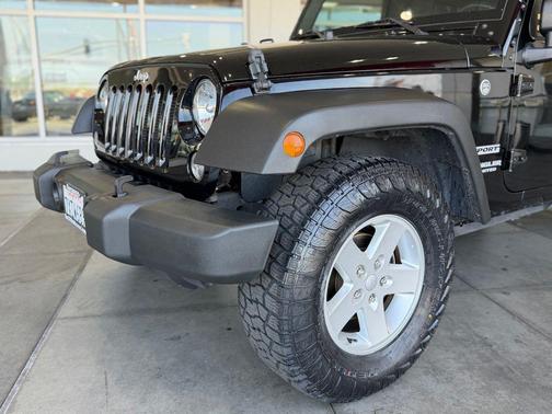 Black Clearcoat 2017 Jeep Wrangler Unlimited Sport