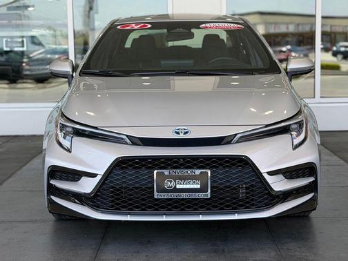 Classic Silver Metallic 2024 Toyota Corolla Hybrid SE