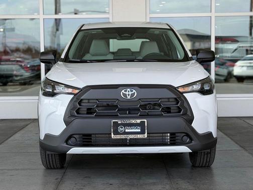 Wind Chill Pearl 2026 Toyota Corolla Cross L