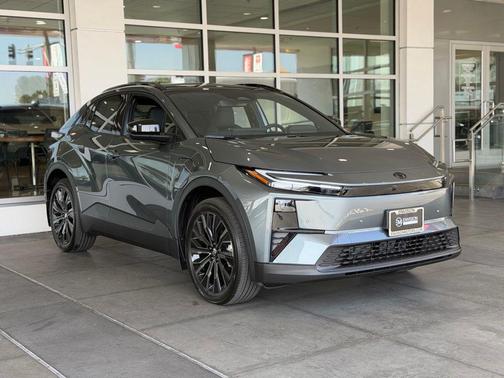 Overcast 2026 Toyota C-HR XSE