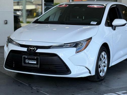 Ice Cap 2025 Toyota Corolla LE