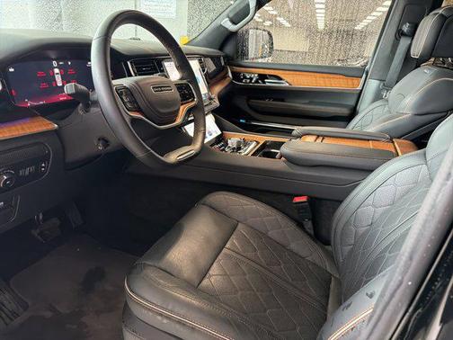 2022 Jeep Grand Wagoneer Series III 4x4