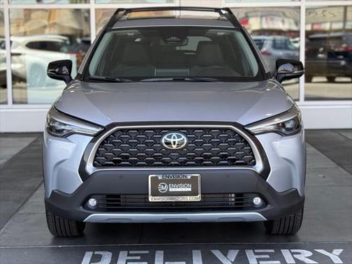 2025 Toyota Corolla Cross XLE