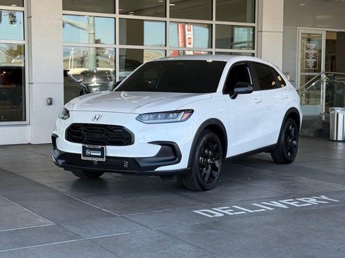 2025 Honda HR-V 2WD Sport