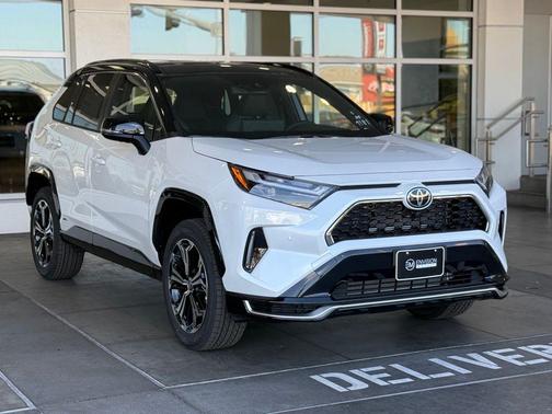 2025 Toyota RAV4 Hybrid SE