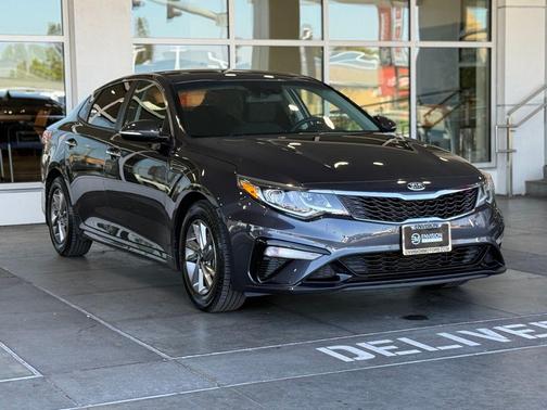 2019 Kia Optima LX