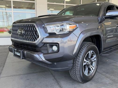 Magnetic Gray Metallic 2019 Toyota Tacoma TRD Sport