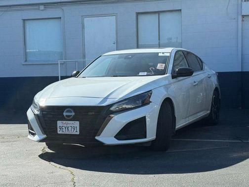 2023 Nissan Altima SR FWD