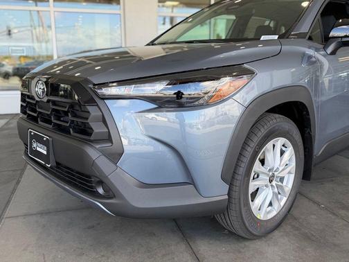 Celestite 2026 Toyota Corolla Cross LE