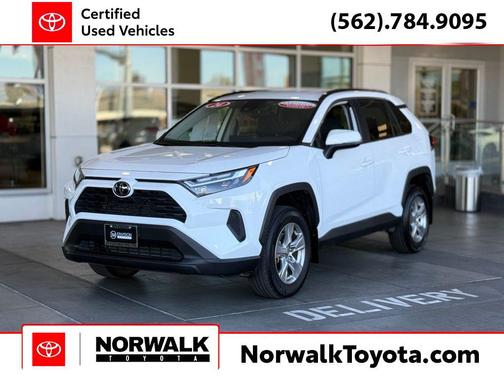 2024 Toyota RAV4 XLE