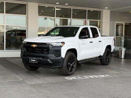 2024 Chevrolet Colorado WT