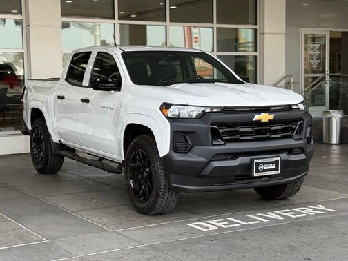 2024 Chevrolet Colorado WT