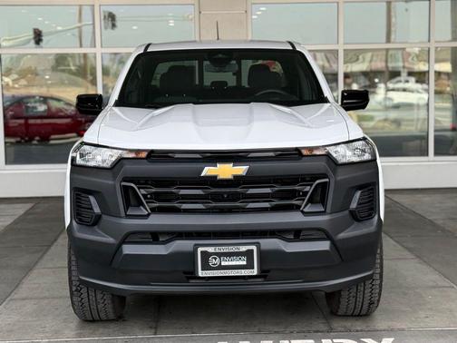 2024 Chevrolet Colorado WT