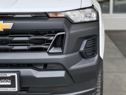 2024 Chevrolet Colorado WT