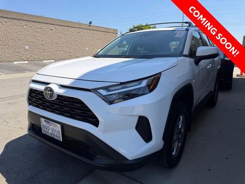 Ice Cap 2025 Toyota RAV4 XLE