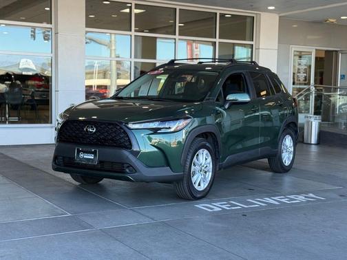 2022 Toyota Corolla Cross LE