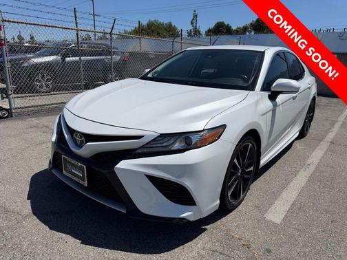 Pearl 2019 Toyota Camry XSE