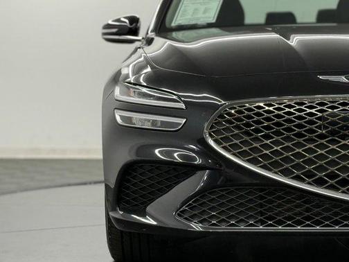 2025 Genesis G70 2.5T RWD