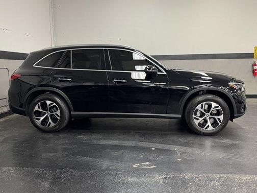2025 Mercedes-Benz GLC 350e Base