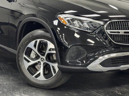 2025 Mercedes-Benz GLC 350e Base