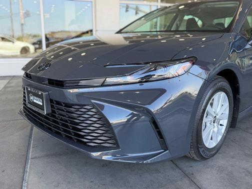 Underground 2026 Toyota Camry LE