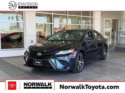 Galactic Aqua Mica 2019 Toyota Camry SE
