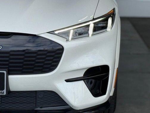 2022 Ford Mustang Mach-E GT