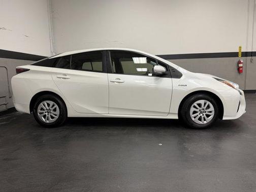 2018 Toyota Prius One