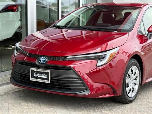 2025 Toyota Corolla Hybrid LE