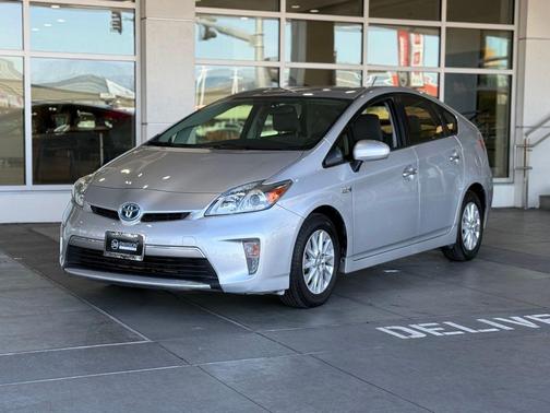 2014 Toyota Prius Plug-in Base