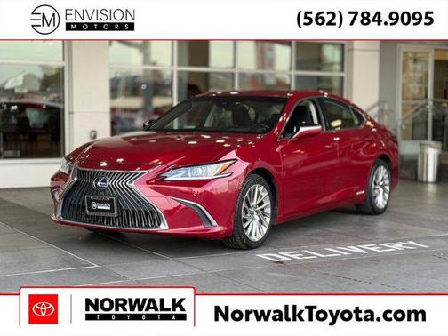 2019 Lexus ES 300h Luxury