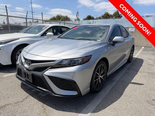 Celestial Silver Metallic 2024 Toyota Camry SE