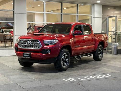 2017 Toyota Tacoma TRD Sport