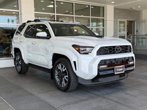 Wind Chill Pearl 2026 Toyota 4Runner TRD Sport Premium