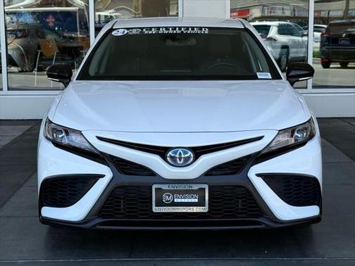 2024 Toyota Camry Hybrid SE