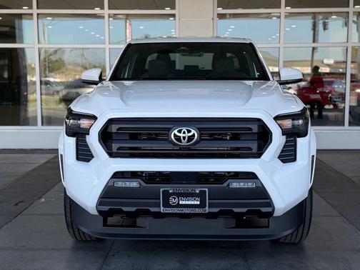 Ice 2026 Toyota Tacoma SR5