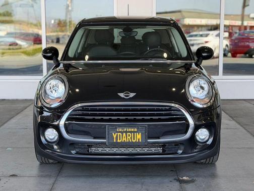 Midnight Black Metallic 2018 MINI Hardtop Cooper