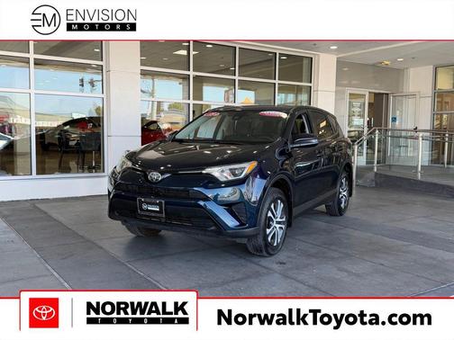 Aqua 2018 Toyota RAV4 LE