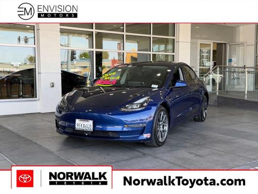 Deep Blue Metallic 2023 Tesla Model 3 Standard Range
