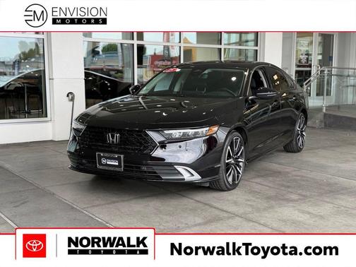 Crystal Black Pearl 2025 Honda Accord Hybrid Touring