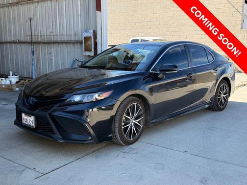 2022 Toyota Camry SE