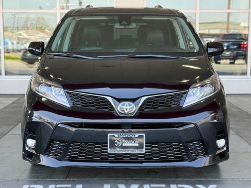2018 Toyota Sienna SE