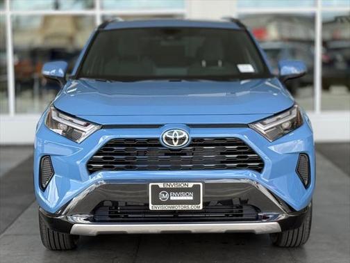 2025 Toyota RAV4 Hybrid SE