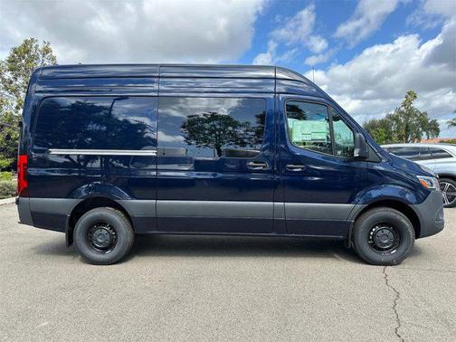 2024 Mercedes-Benz Sprinter 2500 Cargo 144 WB