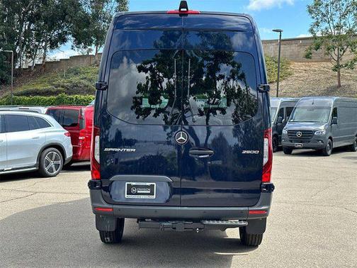 2024 Mercedes-Benz Sprinter 2500 Cargo 144 WB