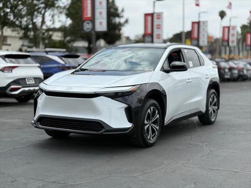 2025 Toyota bZ4X XLE