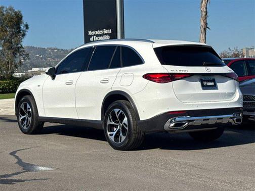 2025 Mercedes-Benz GLC 350e Base