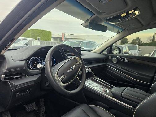 2022 Genesis GV80 2.5T