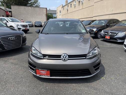 2016 Volkswagen Golf R 4-Door w/DCC & Navigation